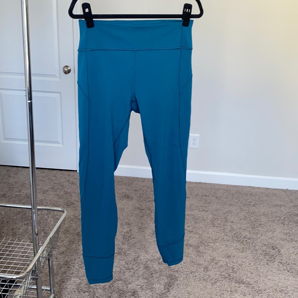 Lululemon Bermuda teal legging